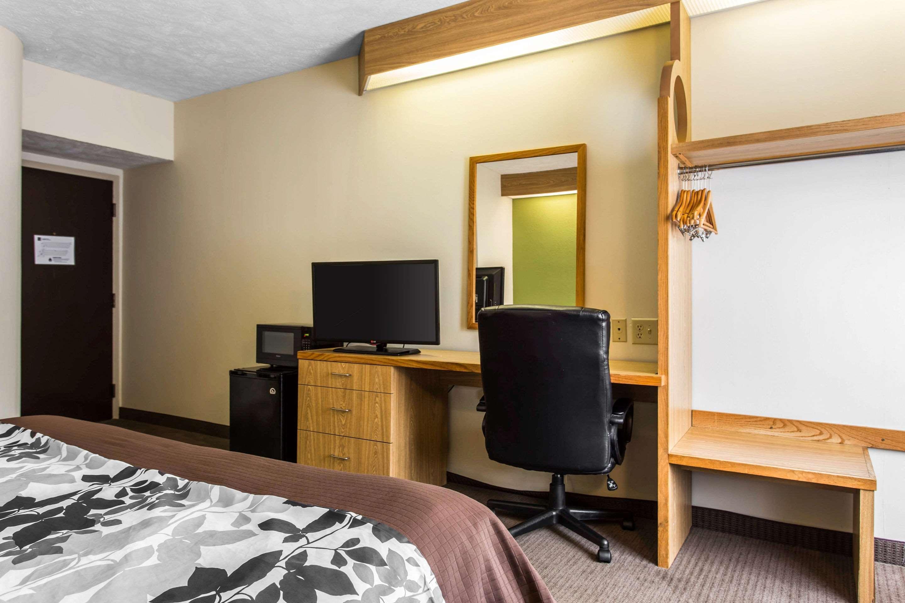 Surestay By Best Western Summerville Flowertown Exterior photo